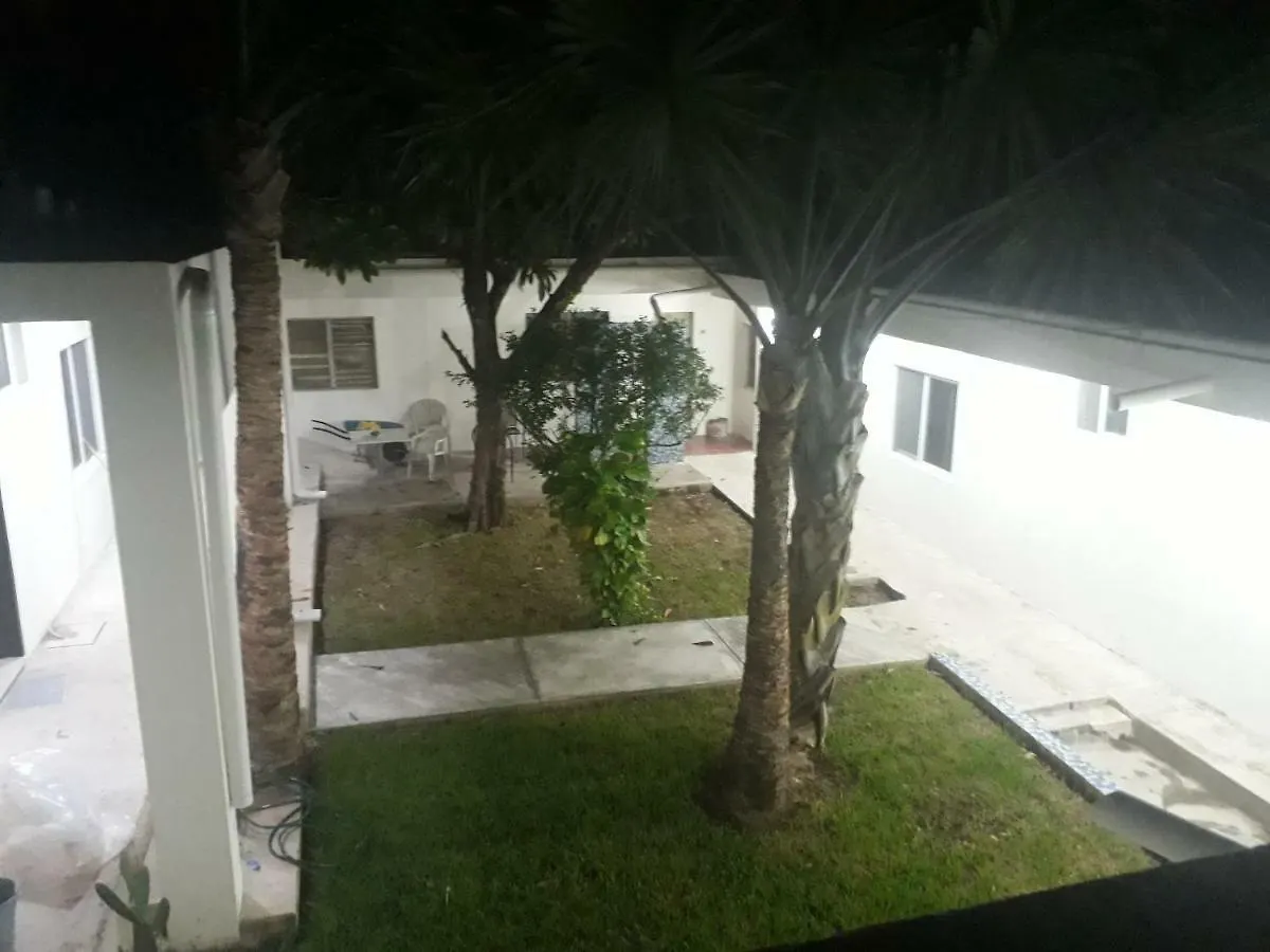 Bea Rooms And Studios Cozumel Hotel