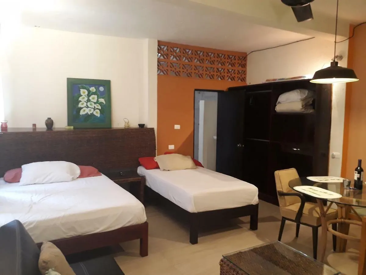 Hotel Bea Rooms And Studios Cozumel